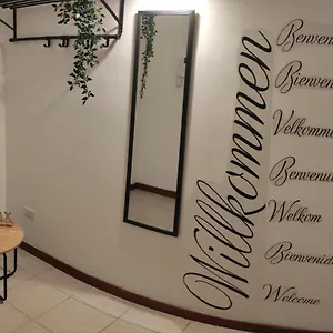 https://amici-di-laura.sicilyhotelsitaly.net