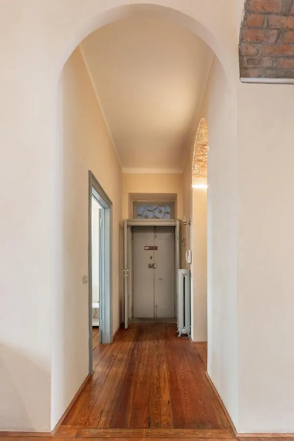 Apartment Suite Cavour By Icasamia It Varese